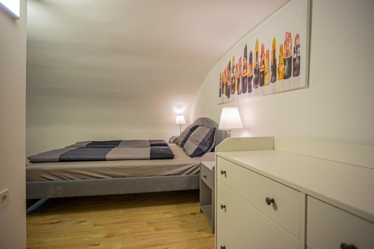 Appartement Cosy Flat In The Dob Street - Sapphire à Budapest Extérieur photo