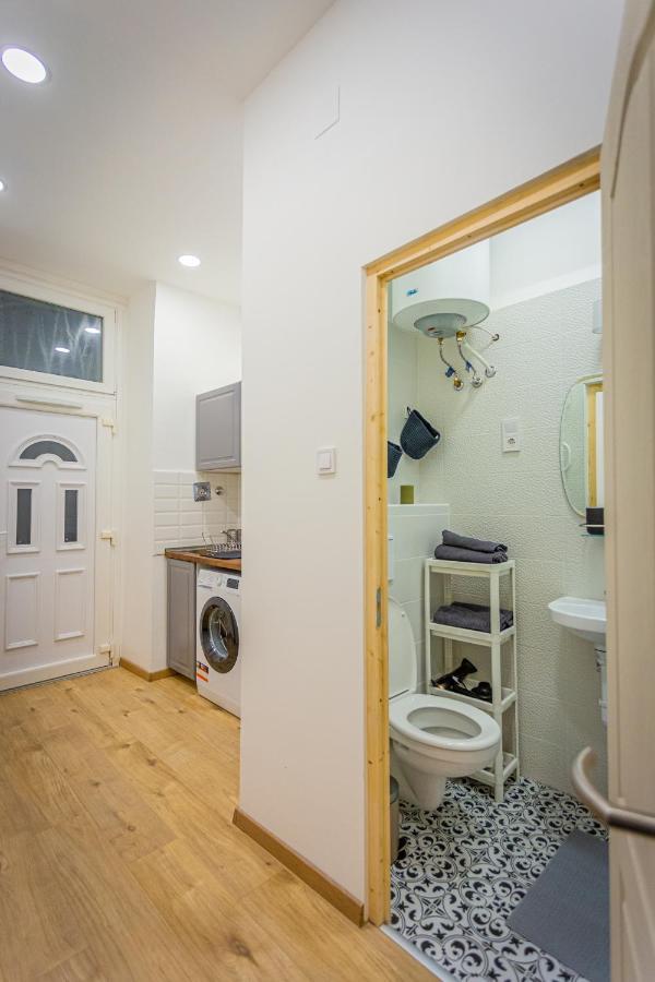 Appartement Cosy Flat In The Dob Street - Sapphire à Budapest Extérieur photo